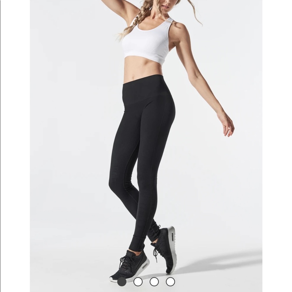 BLANQI Sportsupport postpartum cuffed leggings